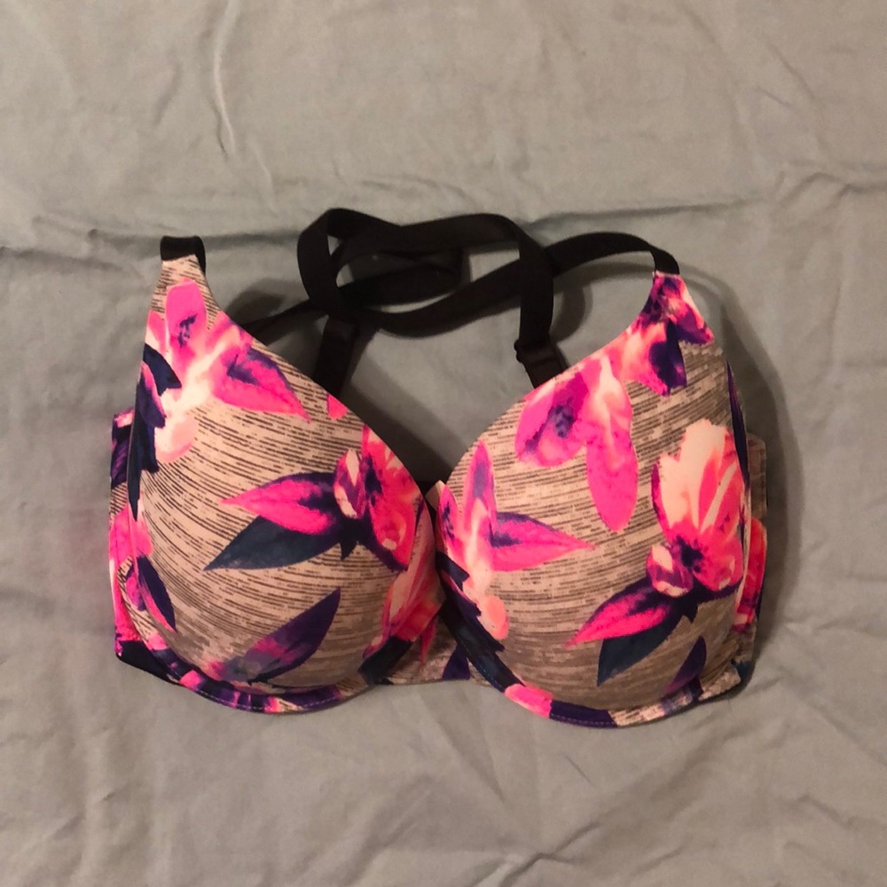 PINK Wear Everywhere Push-Up Bra